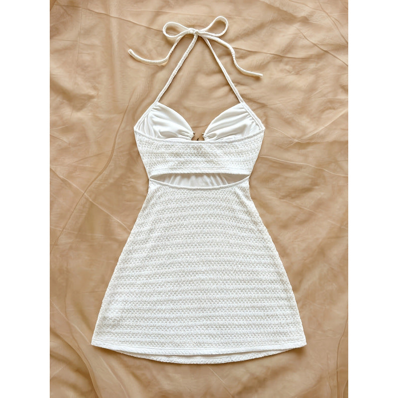 Damen Strandkleid mit raffinierten Trägern und dekorativem Schlitz R&B