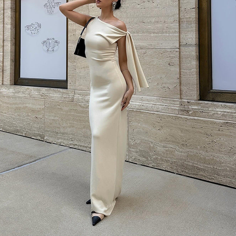 Damen Maxikleid mit asymmetrischem Ausschnitt und raffiniertem Schleifendetail R&B