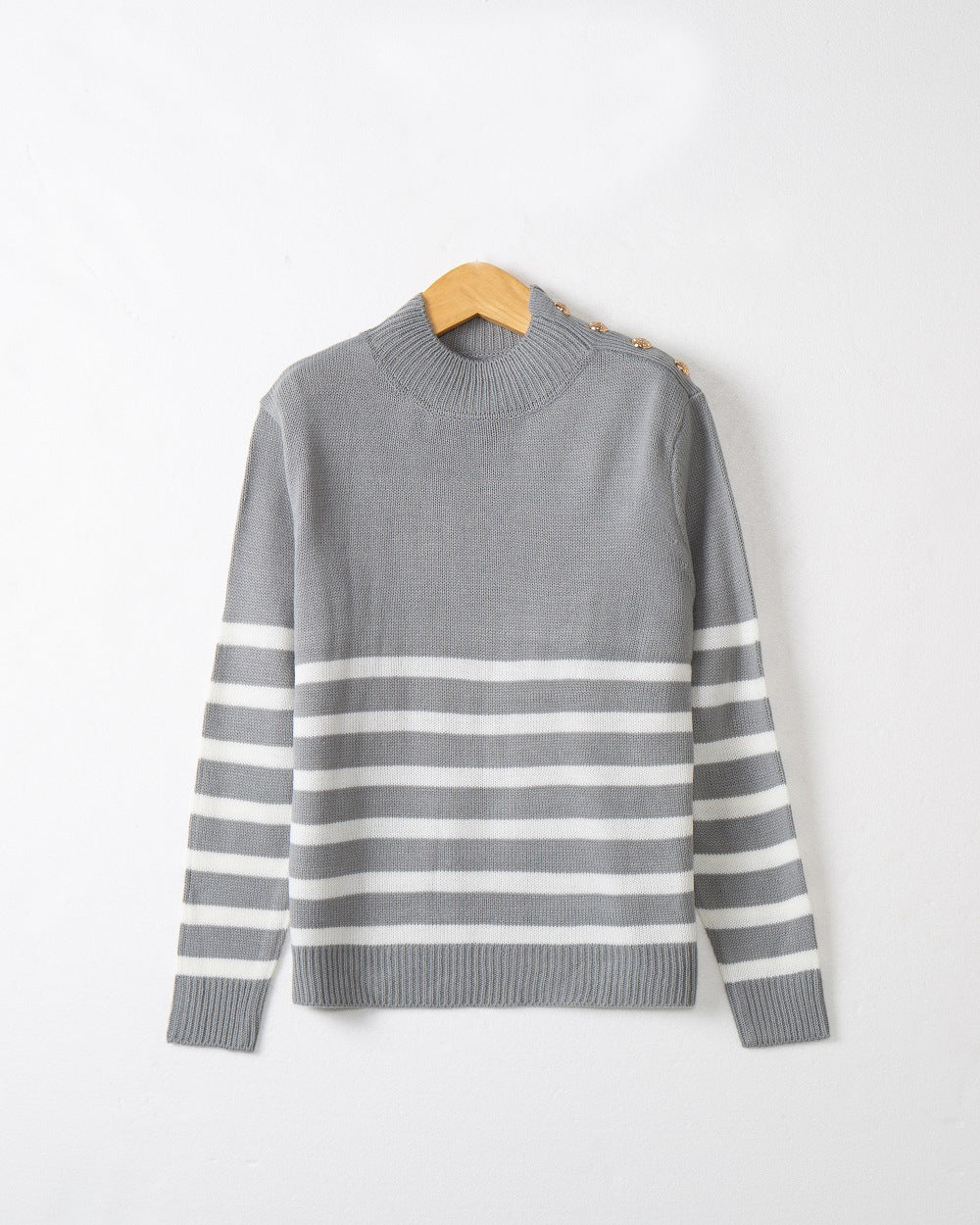 Damen modischer Strickpullover mit Streifenmuster und Knopfdetails R&B