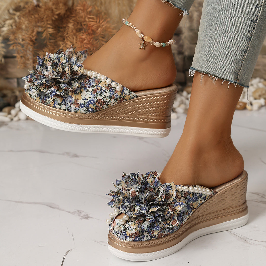 Damen Wedge-Pantoletten mit floralem Design und eleganten Perlenakzenten R&B