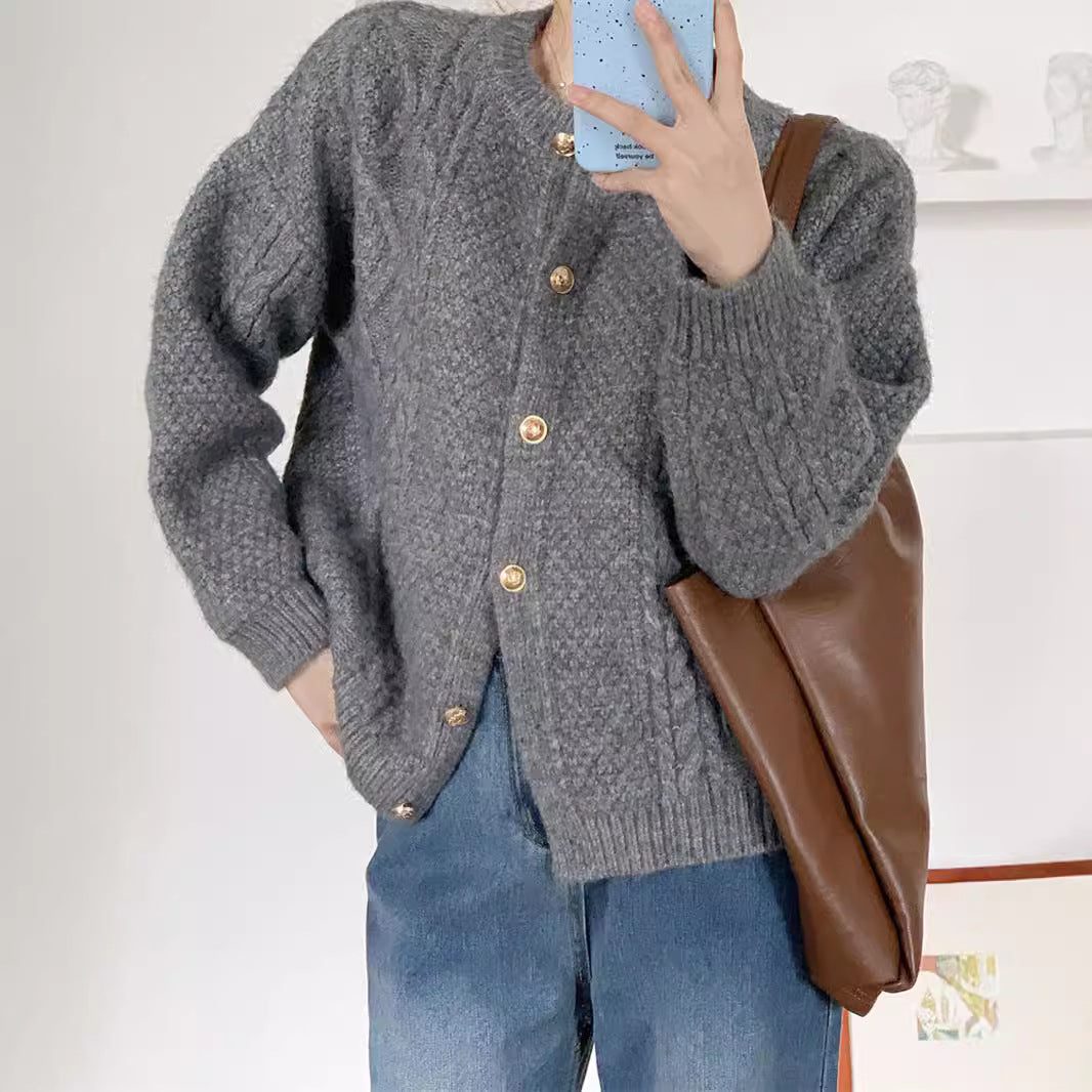 Damen Gemusterte Strickjacke mit goldenen Knöpfen und weitem Schnitt