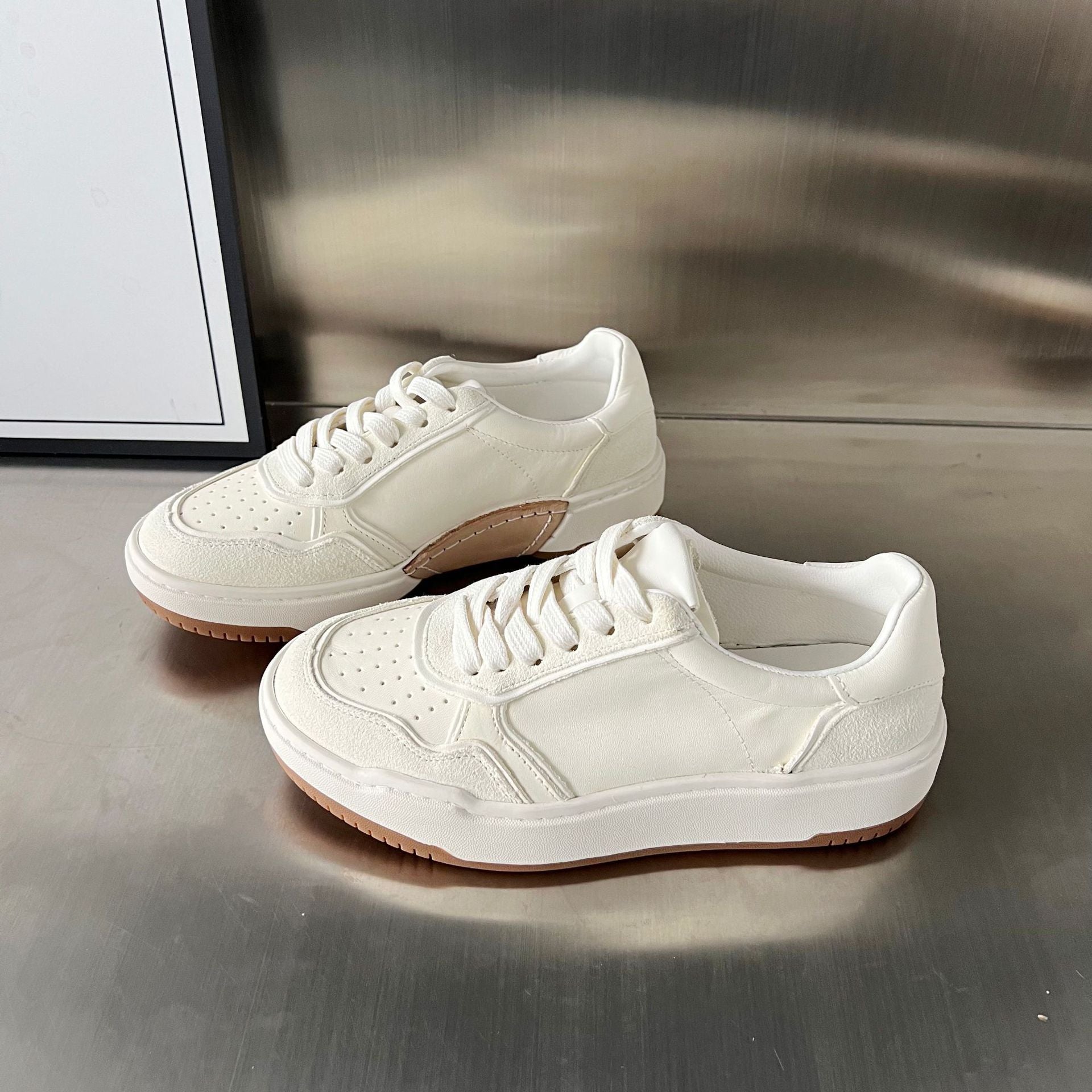Damen Elegante und bequeme Sneakers aus hochwertigem Leder R&B