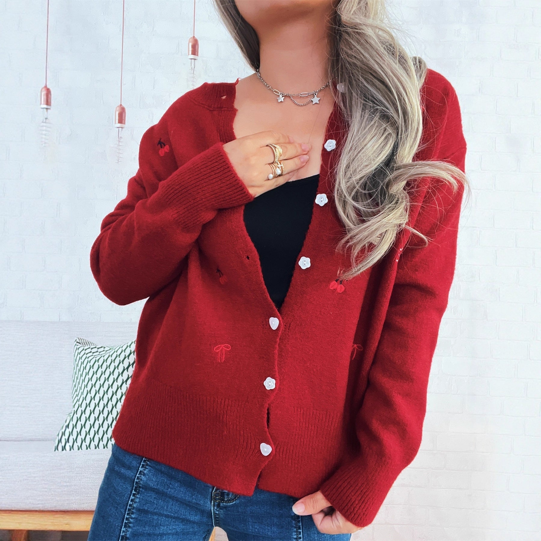 Damen Strickjacke mit liR&Bevollem Blumen- und Kirschdesign R&B