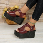 Damen Wedge-Sandaletten mit raffiniertem Gurt-Design R&B
