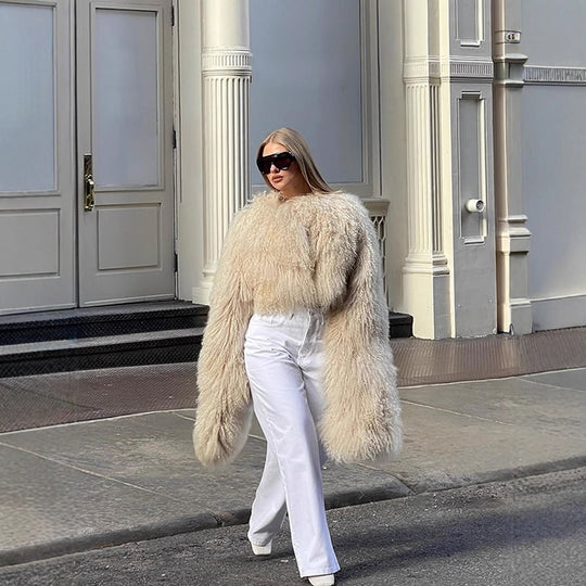 Damen Kunstfelljacke mit voluminösem Kragen und eleganten Details R&B