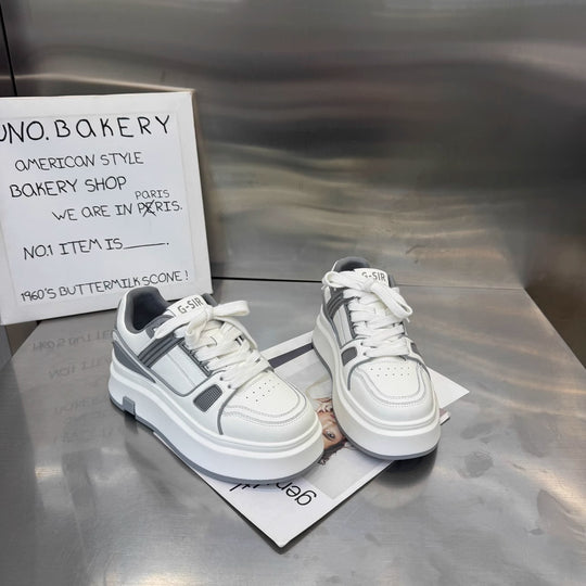 Damen Sportliche Sneakers mit dämpfender Plateausohle und atmungsaktiven Einsätzen R&B