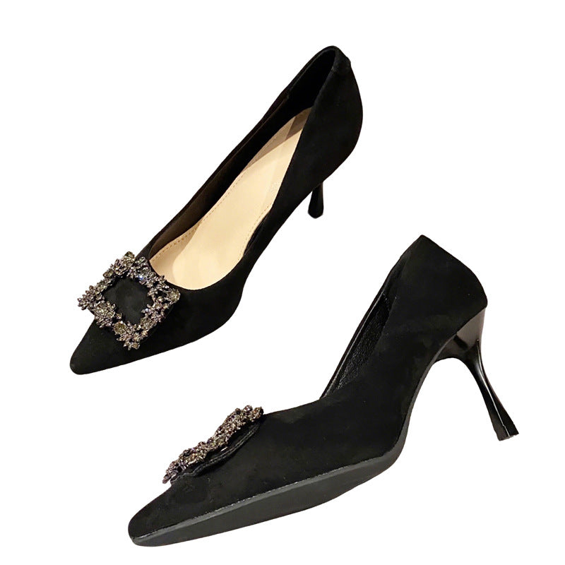 Damen stilvolle Pumps mit funkelndem Broschendetail R&B