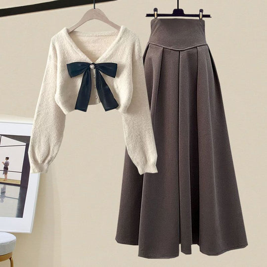 R&B - Schickes Herbst Strickpullover & Plissee Rock Set für Damen