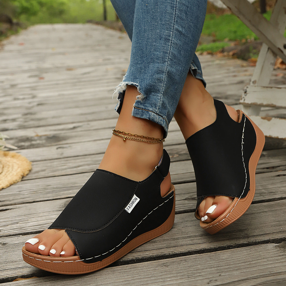 Damen Komfortable Wedge-Pantoletten mit offenem Zehenbereich und elastischem Riemendesign