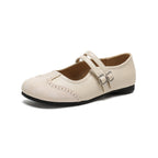 Damen Schuhwerk mit doppeltem Riemen und eleganter Perforation