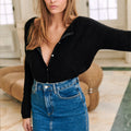 R&B | Eleganter Pullover mit Knöpfen