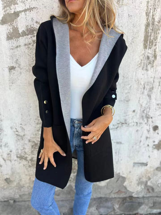 R&B | Strickjacke mit Kapuze Weiche Strickware Lockere Passform Kontrastbesatz Taschen