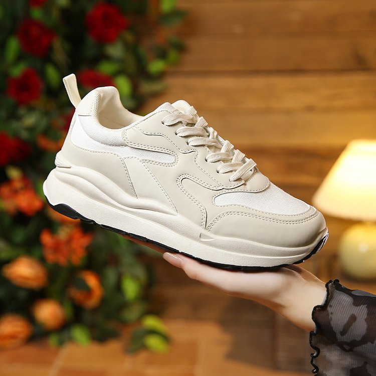 Damen Sportliche Sneaker mit atmungsaktiver Konstruktion und dämpfender Sohle R&B