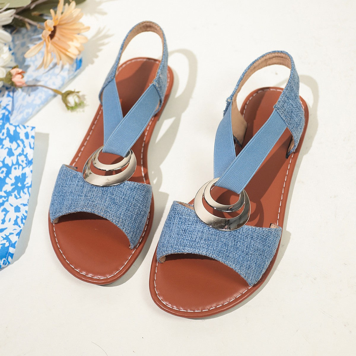 Damen Slingback-Sandalen mit modischem Denim-Design und eleganter Metallapplikation R&B