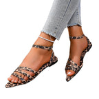 Damen flache Sandalen mit verstellbarem Riemendesign und animalischem Muster
