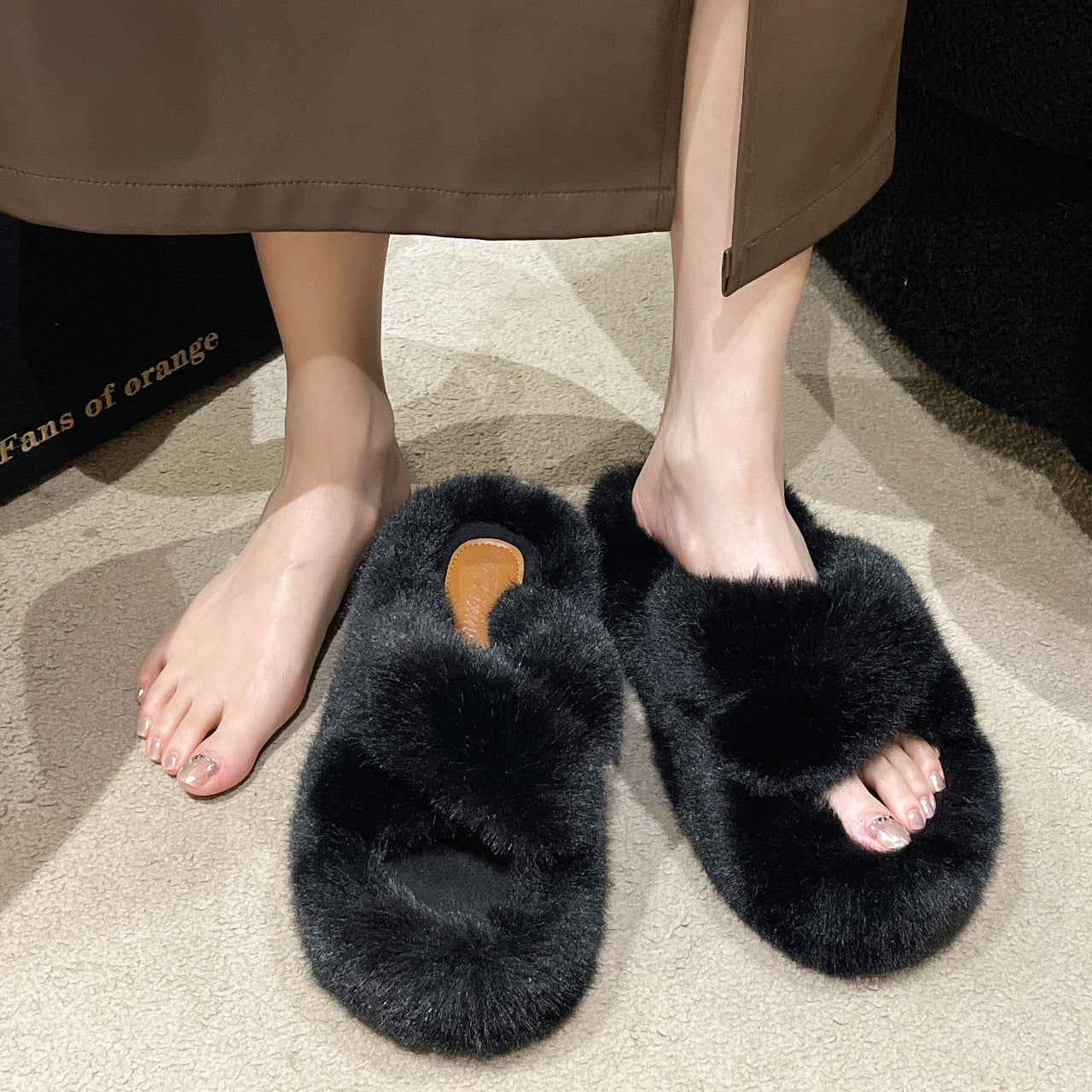 Damen Flauschige Fleece-Pantoletten mit weichem Innenfutter und modernem Design EB