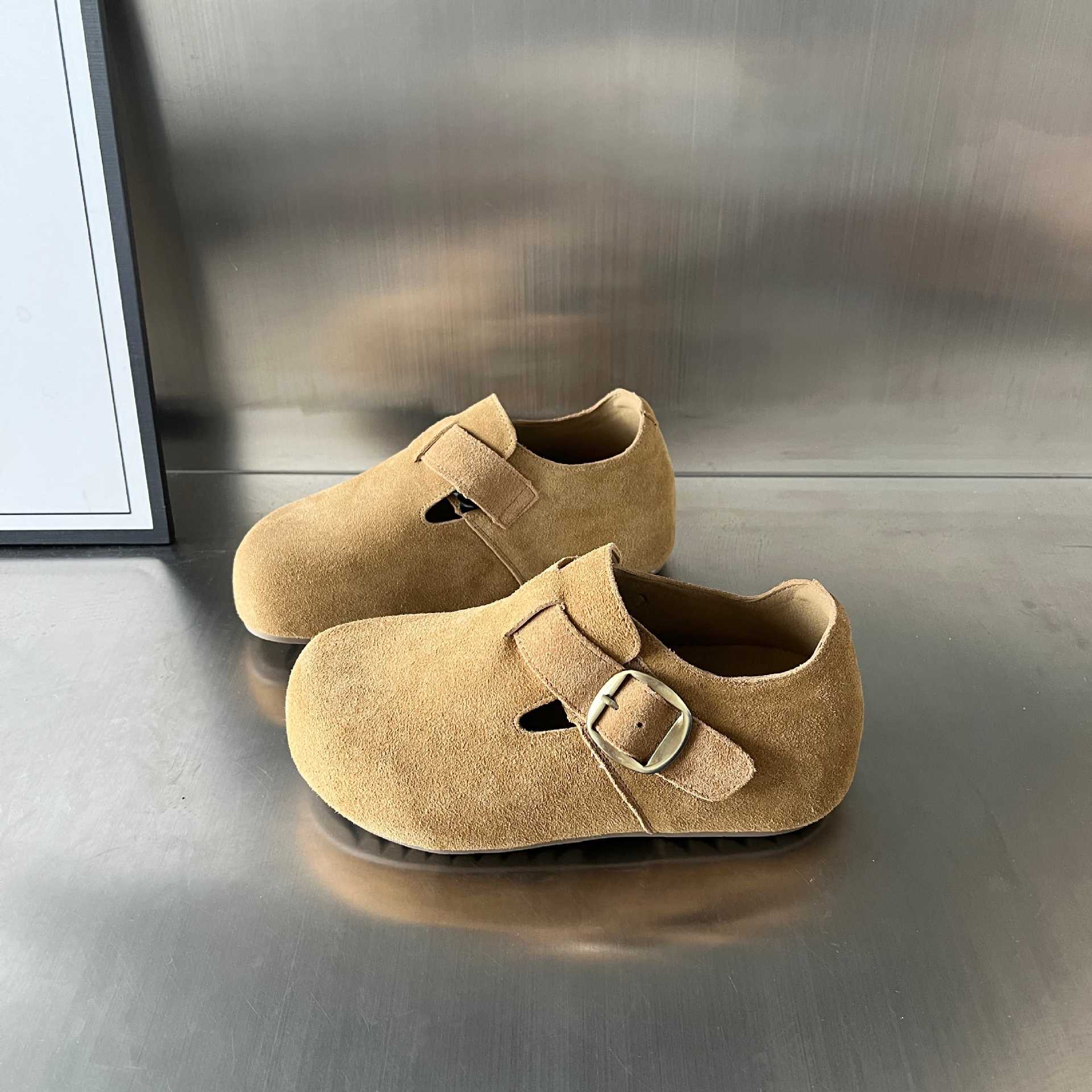Damen bequeme Wildleder-Clogs mit elegantem Schnallenverschluss R&B
