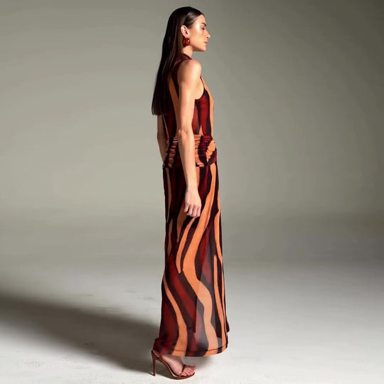 Damen elegantes Maxikleid mit einzigartigem Streifenmuster und hohem Kragen R&B