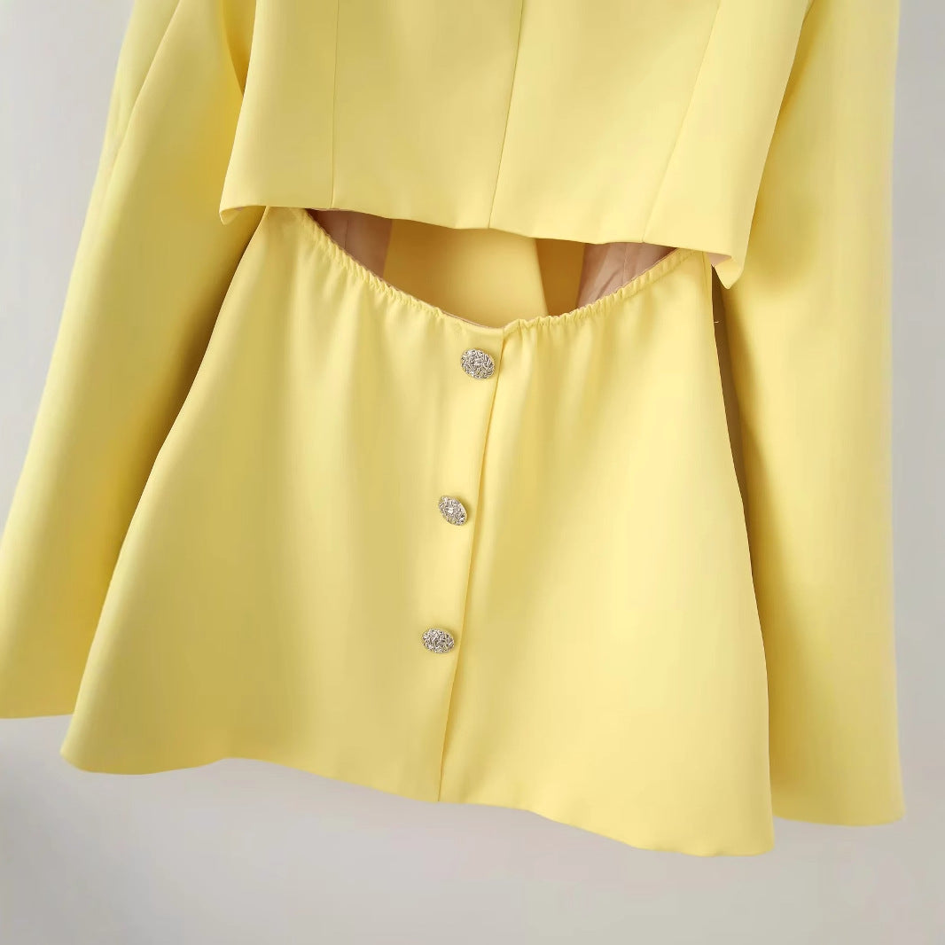 Damen elegante Blazerjacke mit strukturiertem Kragen und glänzenden Details R&B