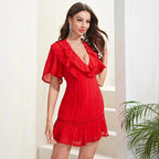 Damen Minikleid mit Rüschendetails und V-Ausschnitt R&B
