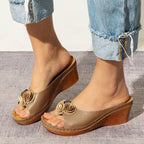 Damen Wedge-Pantoletten mit floralen Akzenten und gepolsterter Sohle R&B