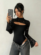 Damen Body mit transparenten Spitzenärmeln und R&Brnem Cut-Out R&B