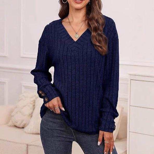 Damen Strickpullover mit V-Ausschnitt und dekorativen Knopfdetails