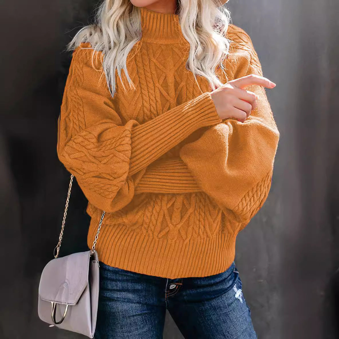Damen Grobstrickpullover mit hohen Kragen und voluminösen Ärmeln R&B