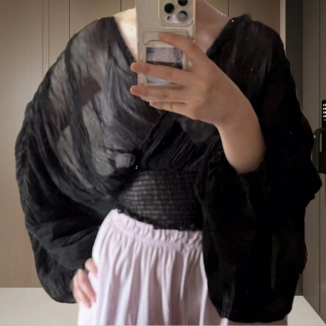 Damen Wickelbluse mit voluminösen Ärmeln und elegantem Design R&B