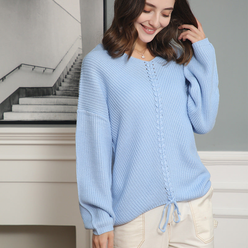 Damen Grobstrick Pullover mit attraktivem V-Ausschnitt und praktischen Kordeldetails