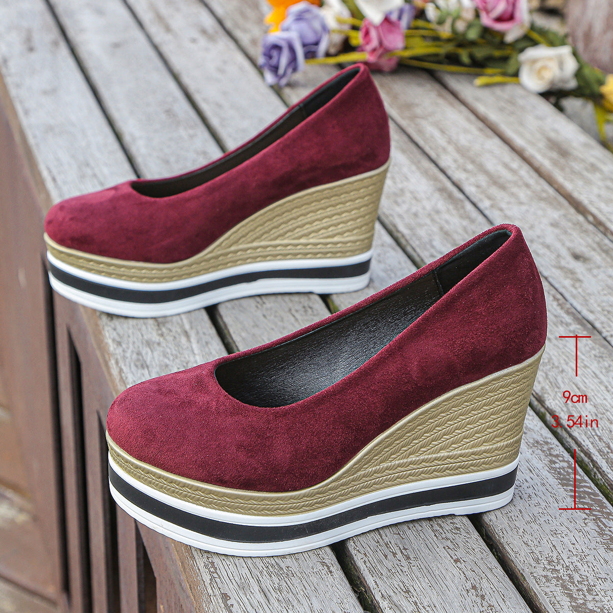Damen Komfortable Wedge-Pumps aus weichem Veloursleder