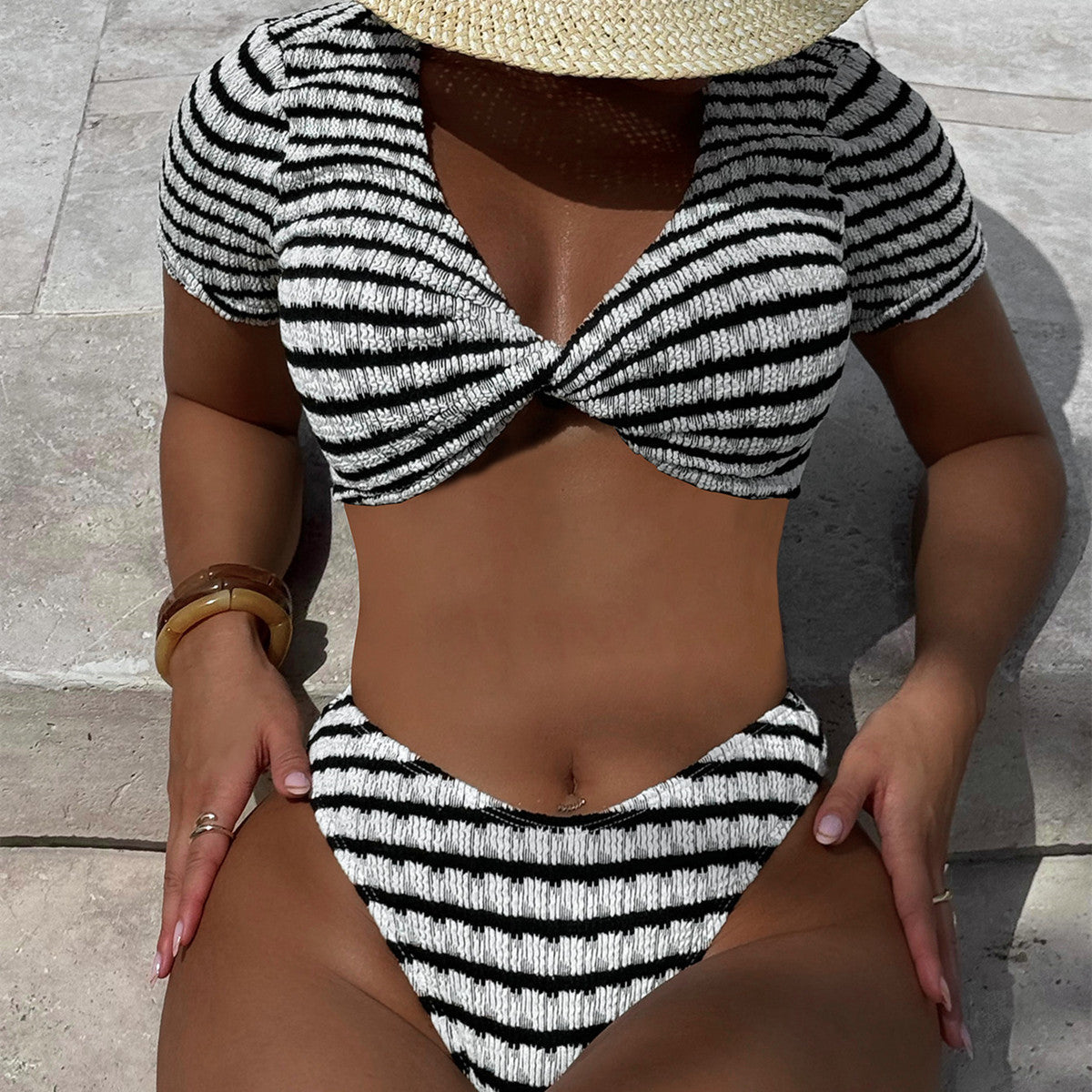Damen Triangel-Bikini mit Kurzarm-Oberteil