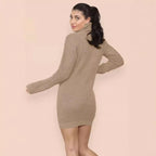 Damen Strickkleid mit hohem Kragen und relaxed Schnitt R&B