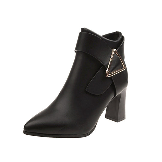 Damen elegante Stiefeletten mit modischem Riemen und geschmackvollem Schnallen-Detail R&B