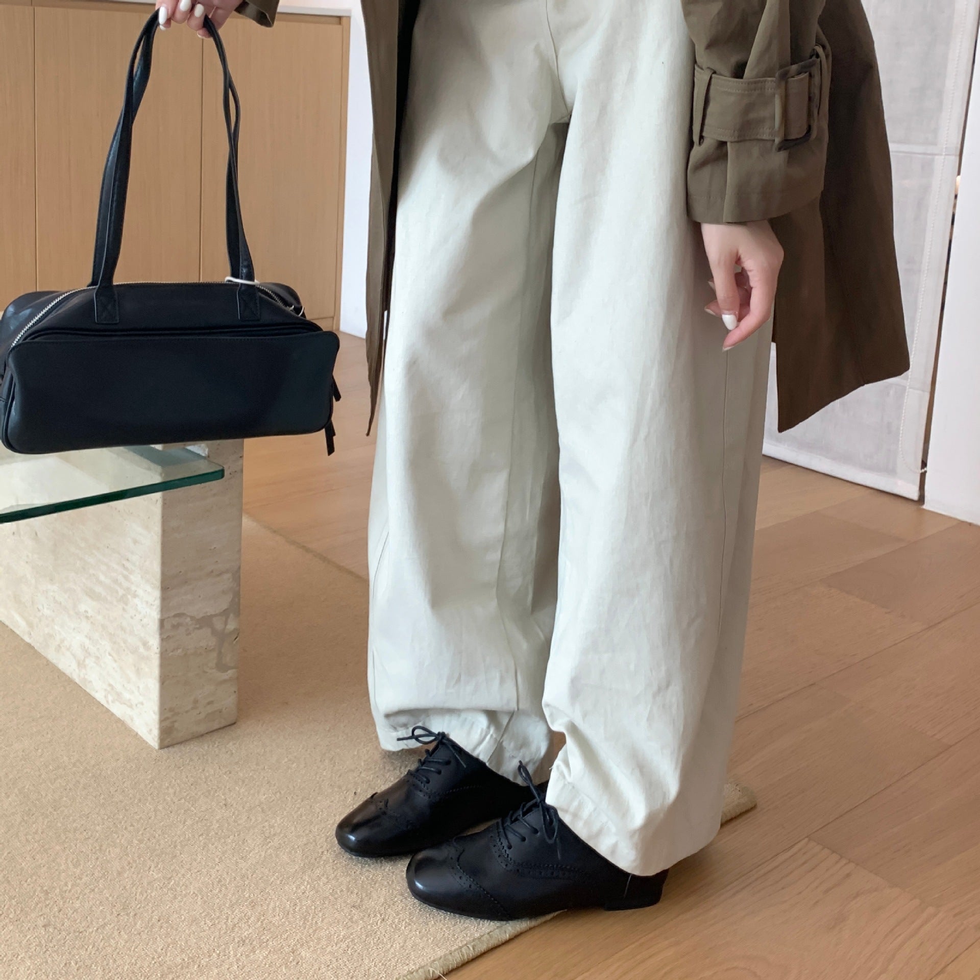 Damen Elegante Schnürschuhe mit modischem Lochmuster und hochwertigem Leder R&B