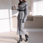 Damen Elegantes Strickoutfit mit Taillengürtel