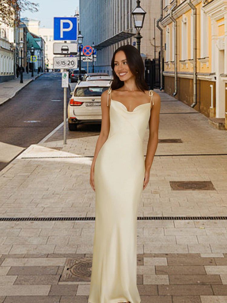 Damen Elegantes Satin-Maxikleid mit verstellbaren Trägern und figurbetontem Schnitt R&B