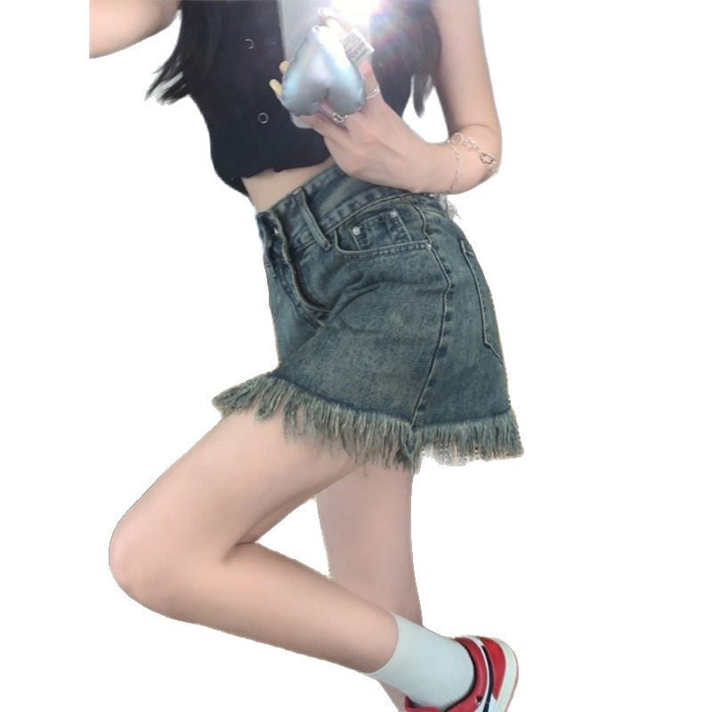 Damen Denim-Shorts mit fransigem Saum und hohem Bund