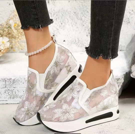 Damen Komfortable Sneaker mit floralem Stickmuster und rutschfester Sohle R&B