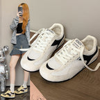 Damen Sportliche Sneaker mit atmungsaktivem Mesh und weichem Velours R&B