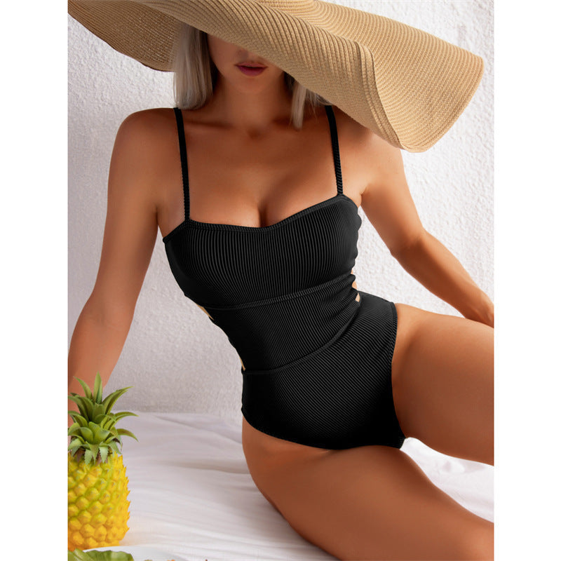 Damen Einteiler Badeanzug mit elegantem Rippendesign und figurschmeichelnder Silhouette R&B