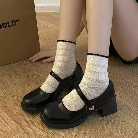 Damen Mary-Jane Schuhe mit modischer Herzschnalle und komfortablem Blockabsatz R&B