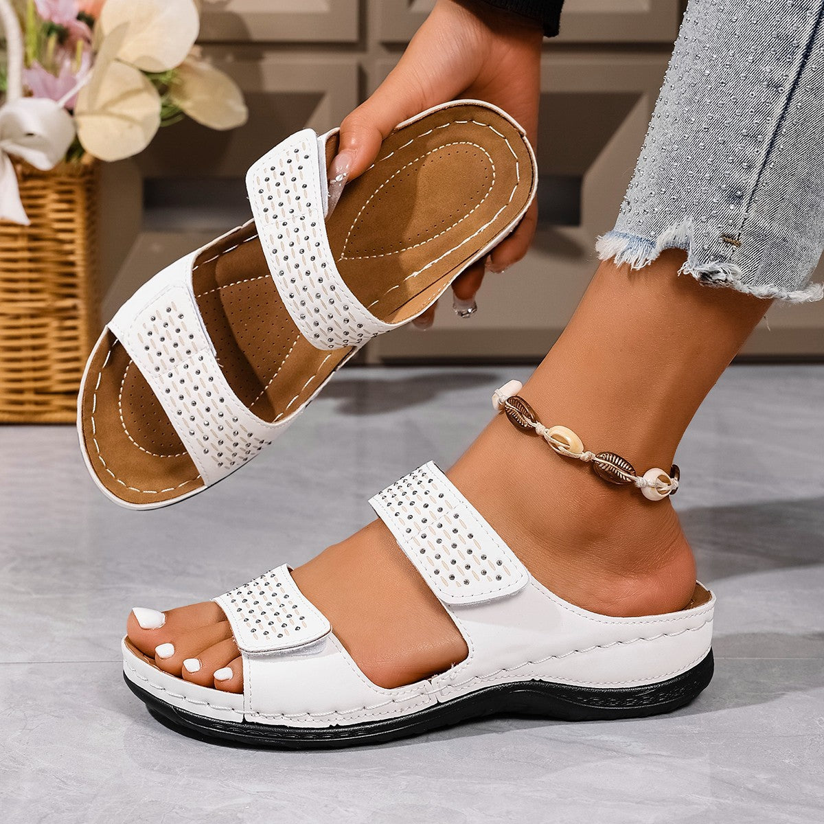 Damen Sandaletten mit verstellbaren Riemen und funkelnden Strassdetails R&B