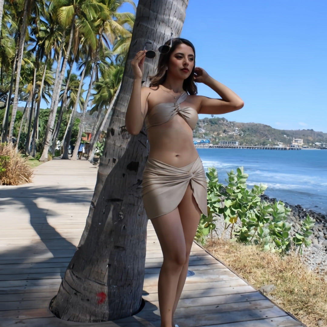 Damen Bandeau-Bikini mit innovativem Wickeldesign R&B