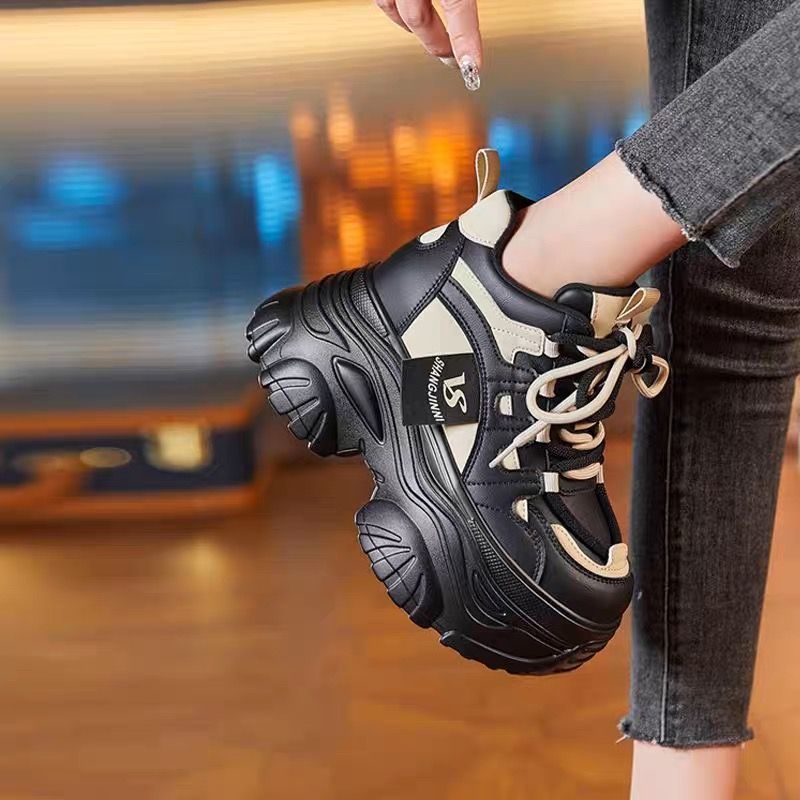 Damen Sportliche Chunky Sneakers mit dämpfender Sohle und hochmodernem Design