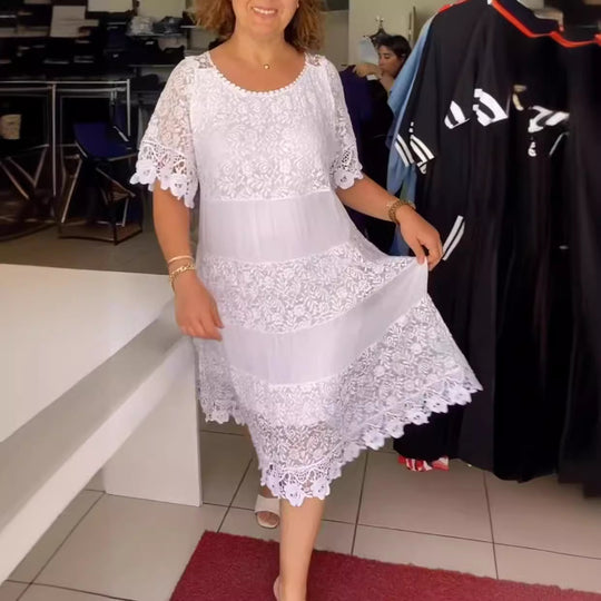 Damen nan Midikleid mit Spitzenstufen, Plissee‑Einsätzen und kurzen Trompetenärmeln R&B