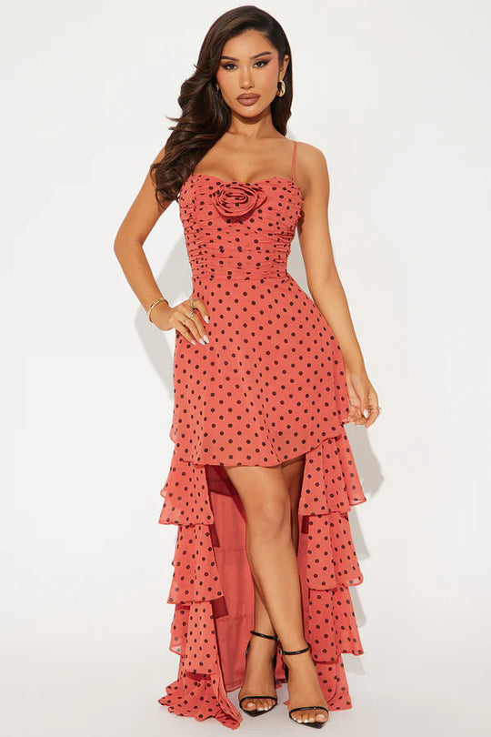 Damen Verspieltes Polka-Dots Maxikleid mit asymmetrischem Rock und floralen Akzenten R&B