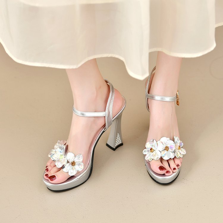 Damen elegante High Heel Sandalen mit blumigen Strassverzierungen R&B