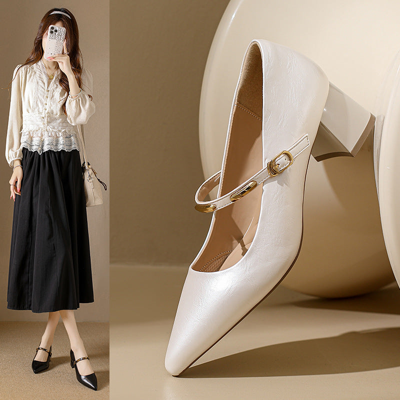 Damen Pumps mit elegantem Riemchen und komfortablem Blockabsatz