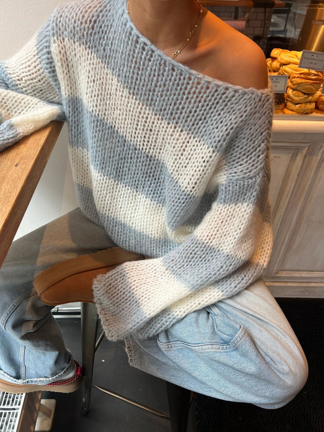Damen Grober Strickpullover mit weitem Schnitt und breiten Ärmeln R&B